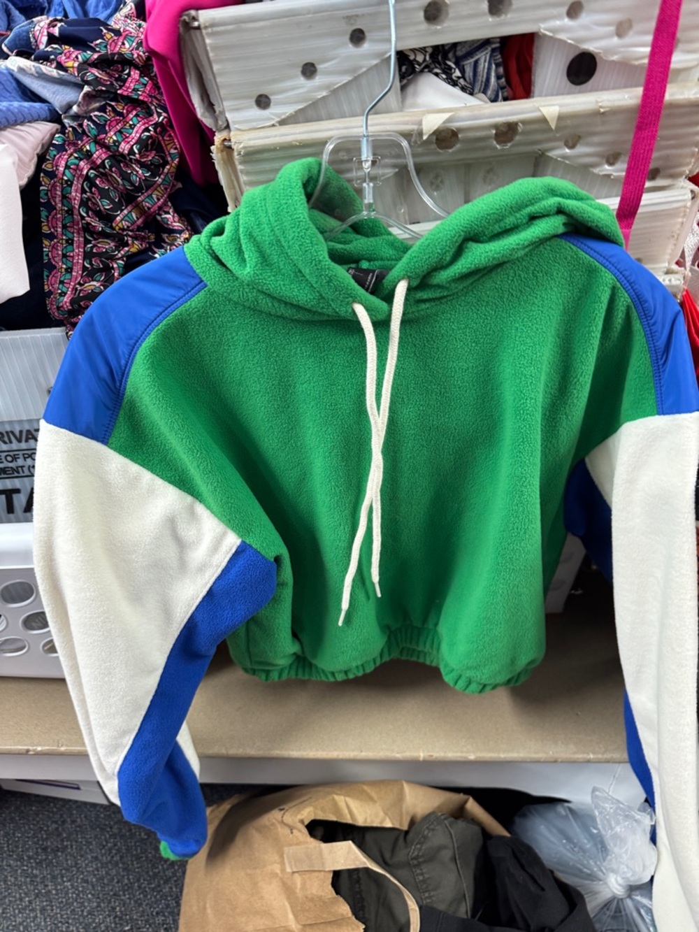 Forever 21 cropped sweatshirt S // 042314